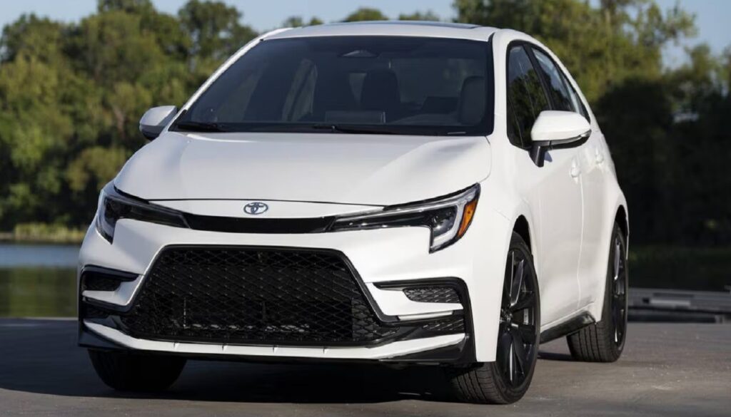 عيوب تويوتا كورولا 2024