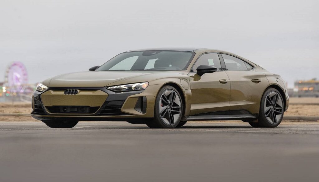 مميزات أودي RS e-tron GT 2024