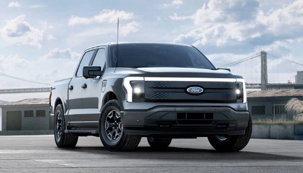عيوب فورد F-150 لايتنينج 2024