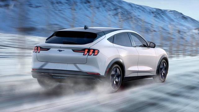 مميزات فورد موستانج ماك-إي 2024