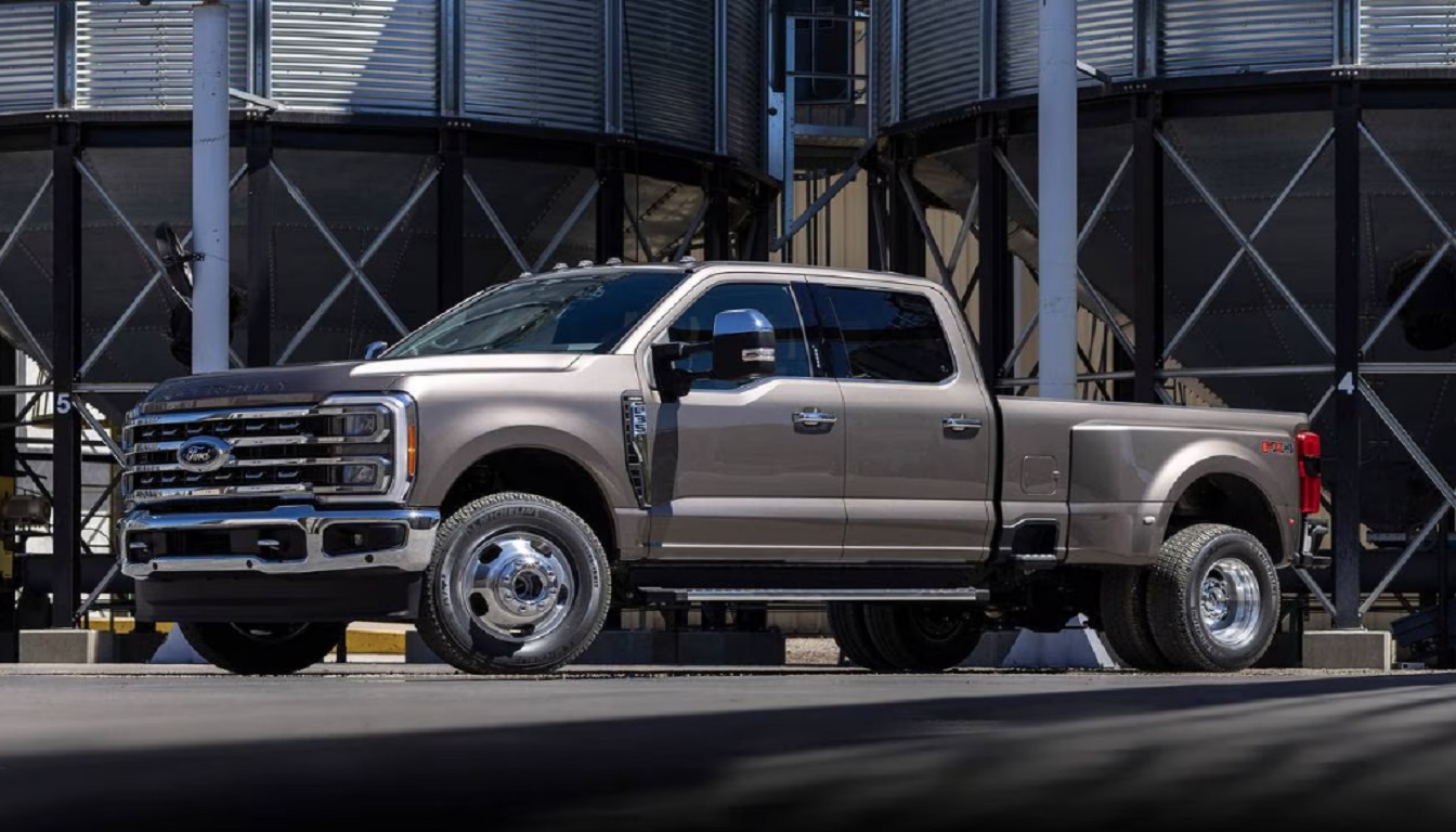 مواصفات فورد F-350 سوبر ديوتي 2024